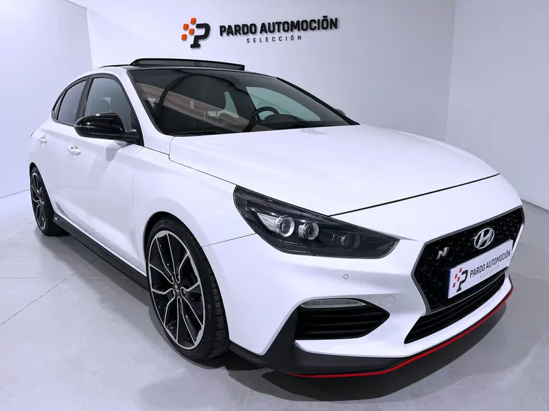HYUNDAI i30