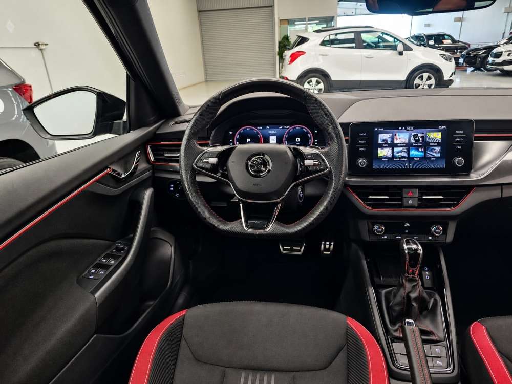 SKODA 