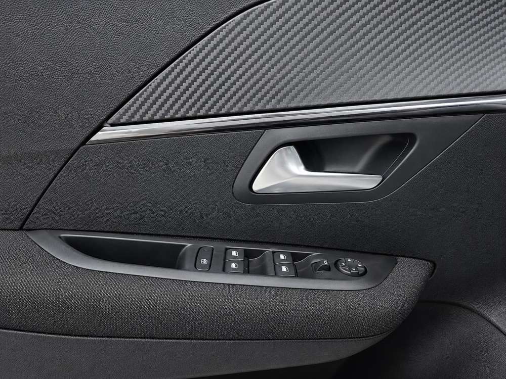 PEUGEOT 