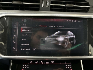 AUDI 