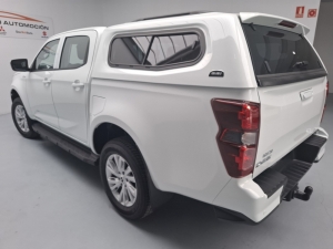 ISUZU 
