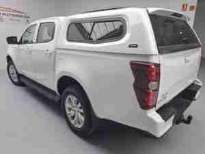 ISUZU 