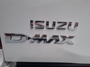 ISUZU 