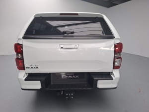 ISUZU 