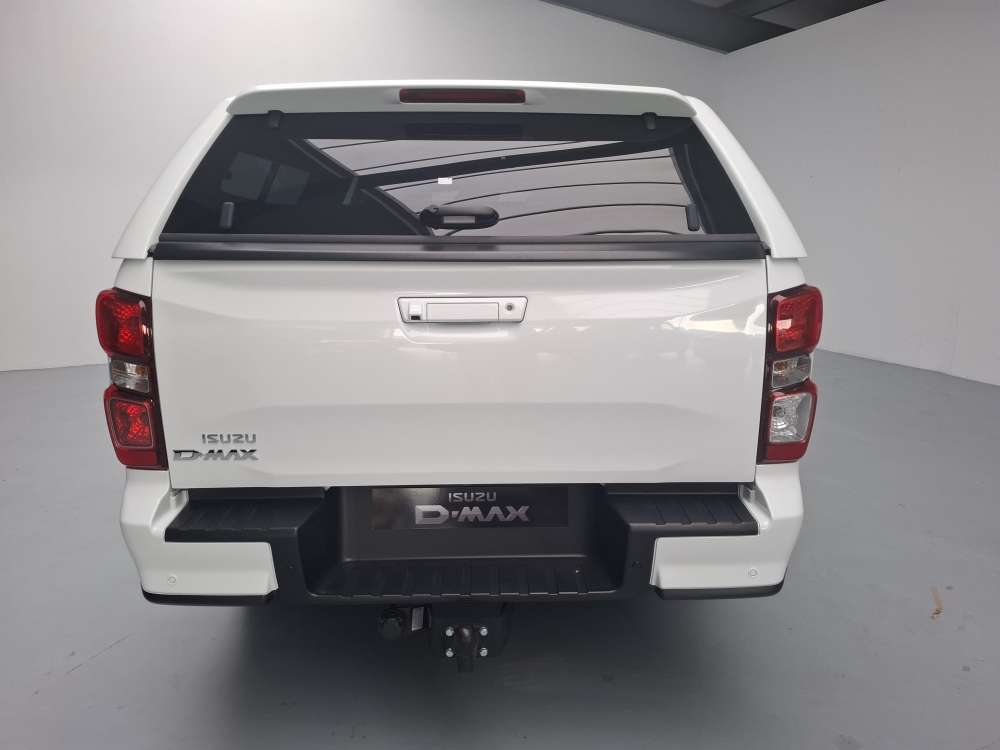ISUZU 