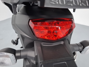 SUZUKI 