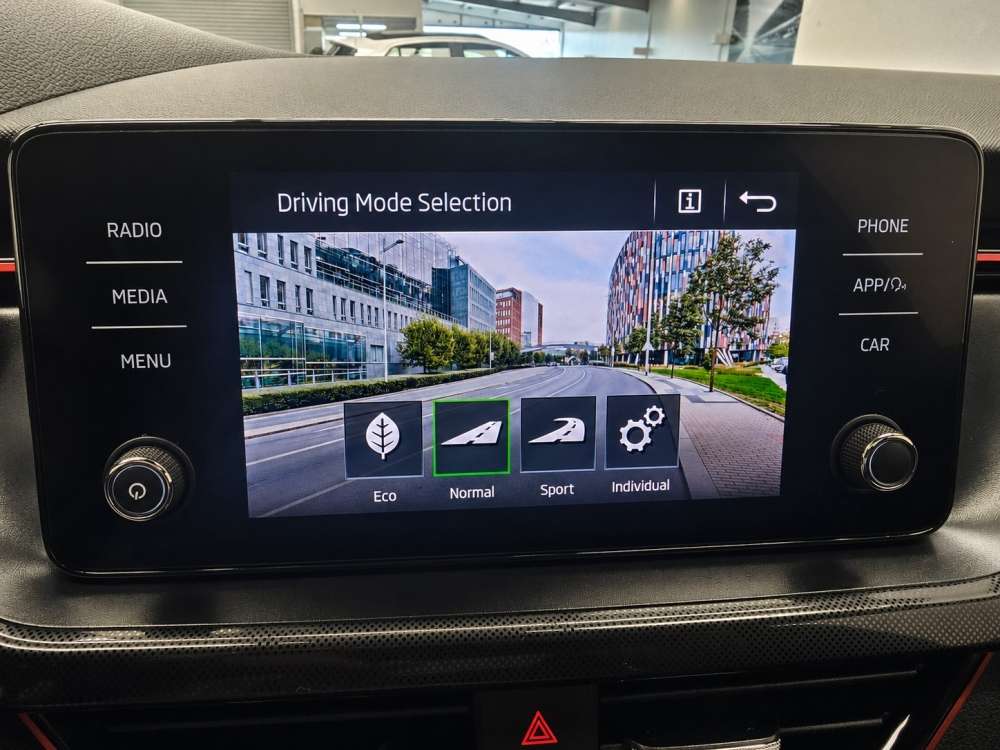 SKODA 