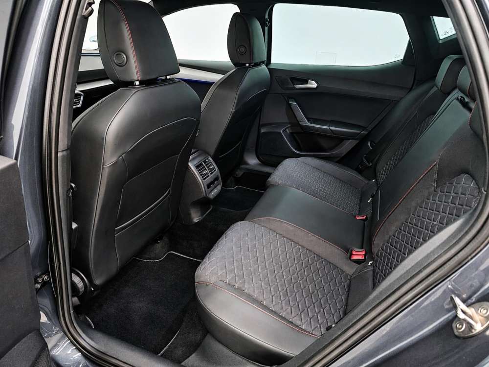 SEAT 