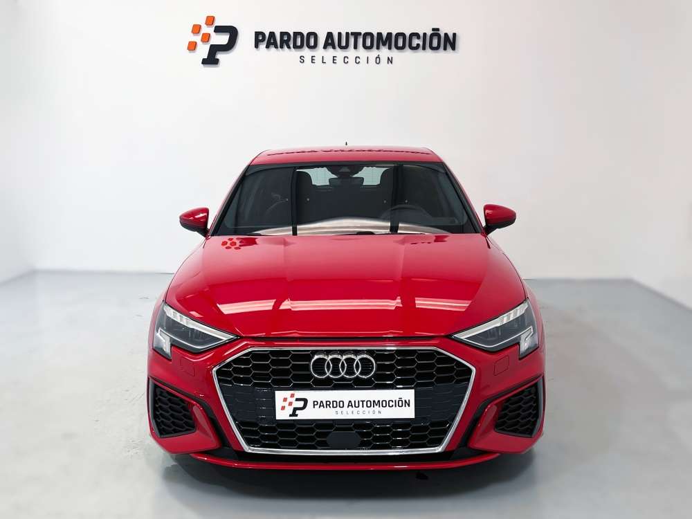 AUDI 