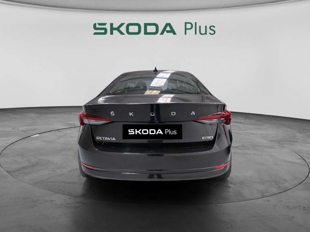 SKODA 