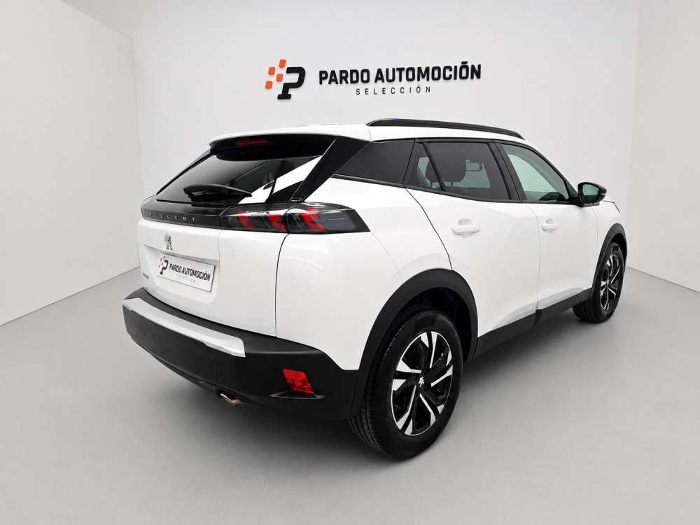 PEUGEOT 