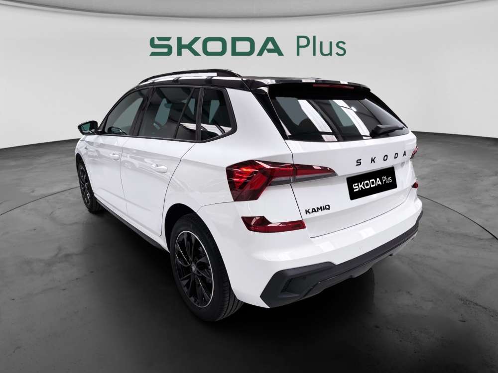 SKODA 