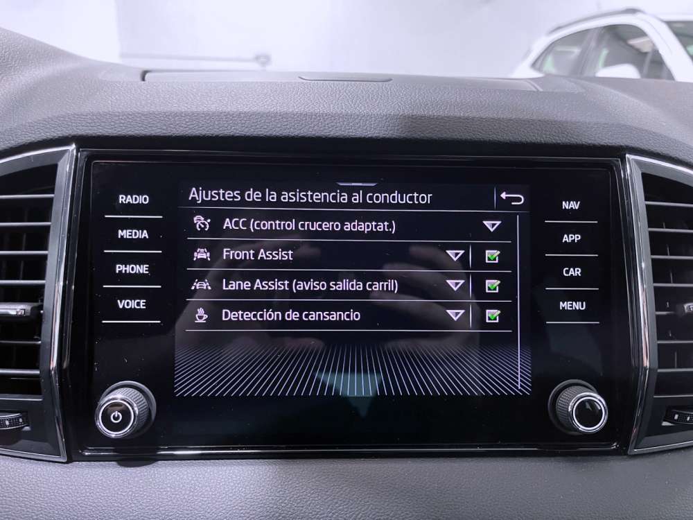SKODA 