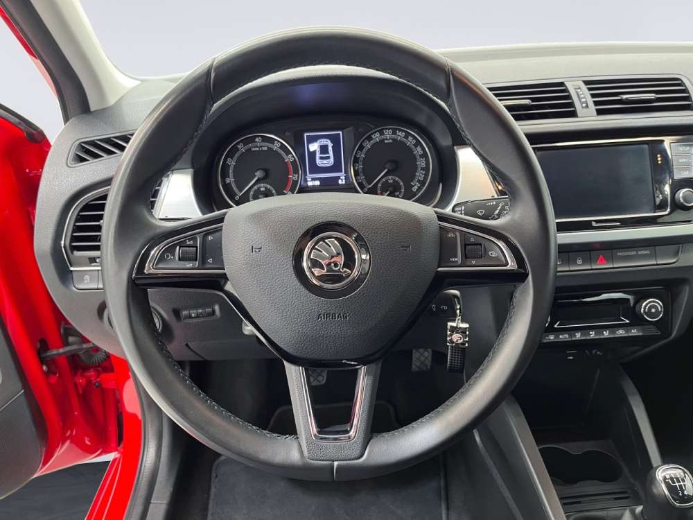 SKODA 