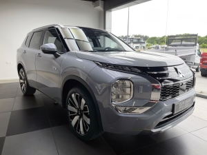 MITSUBISHI 