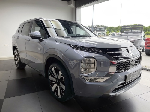 MITSUBISHI PHEV Kaiteki+ 4WD
