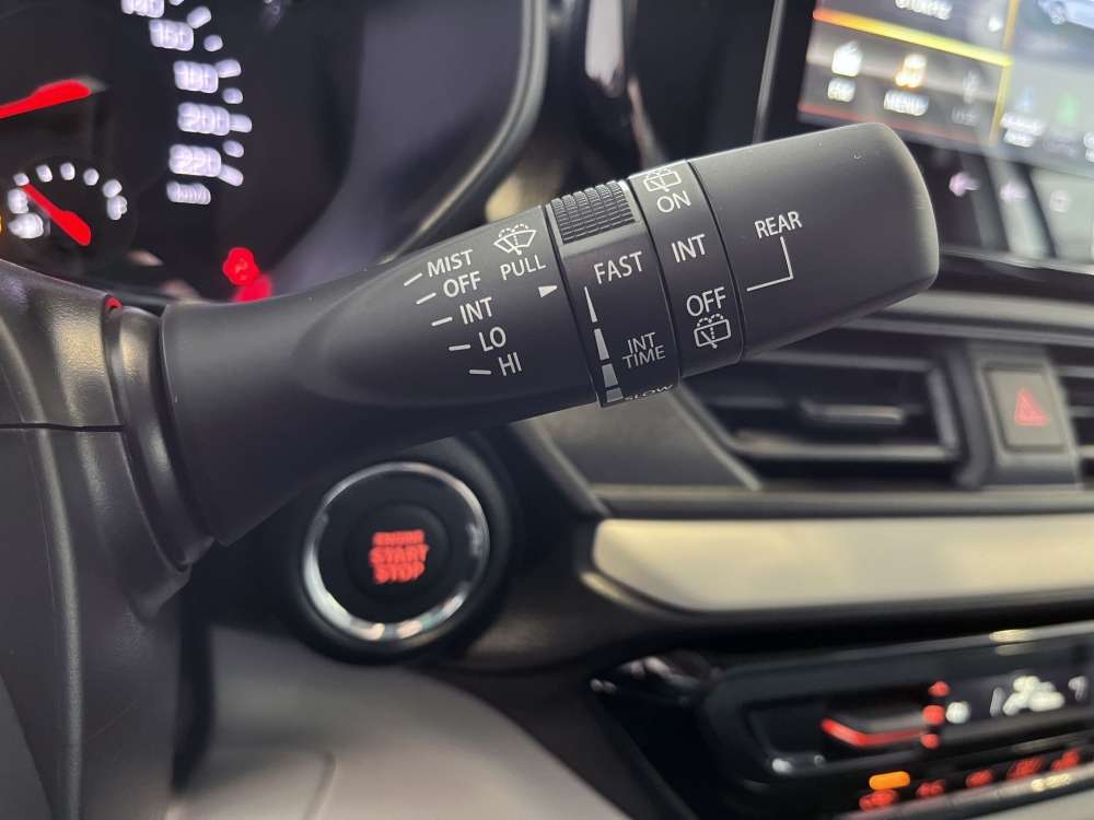 SUZUKI 