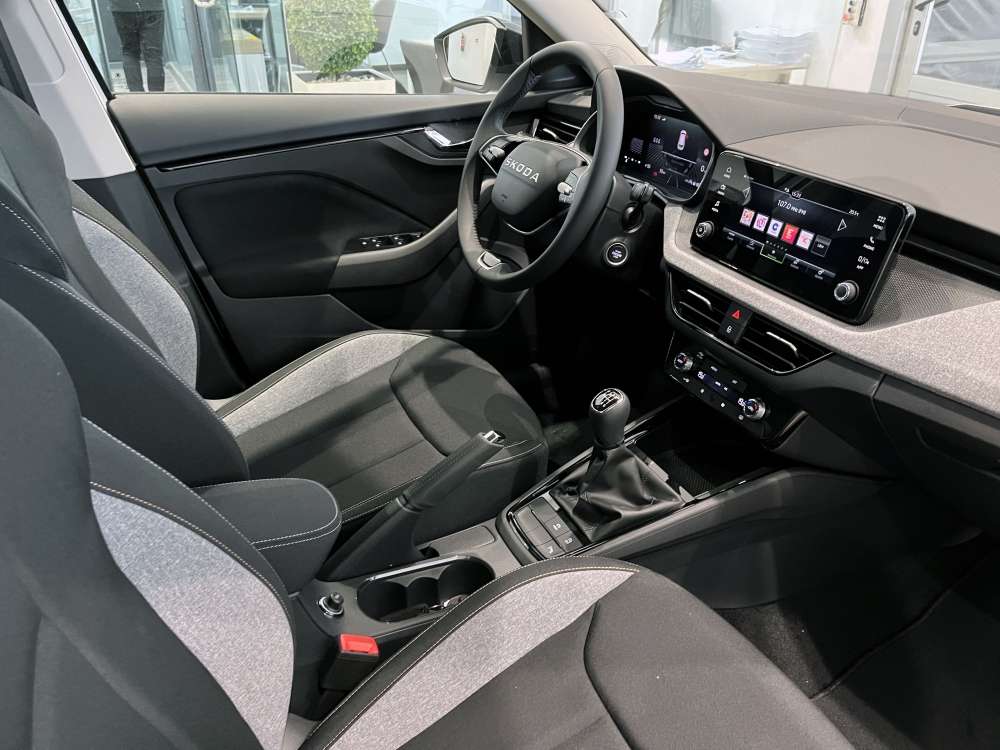 SKODA 