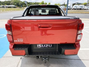 ISUZU 