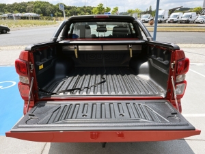 ISUZU 