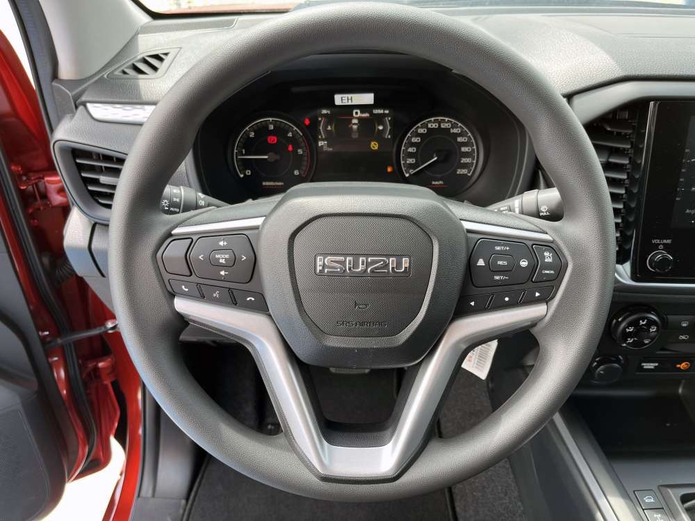 ISUZU 