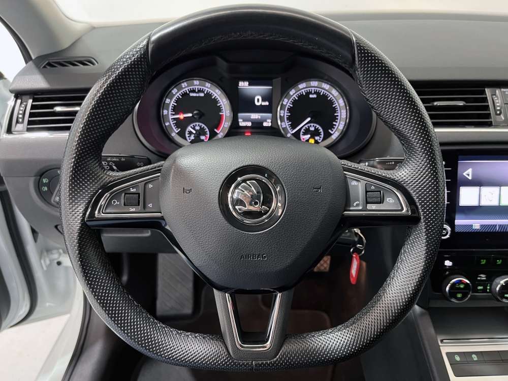 SKODA 