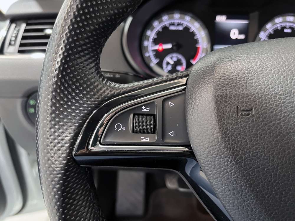 SKODA 