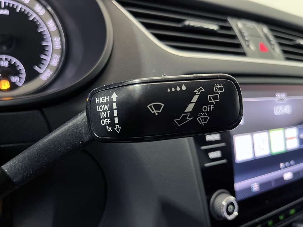 SKODA 
