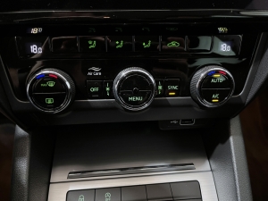 SKODA 