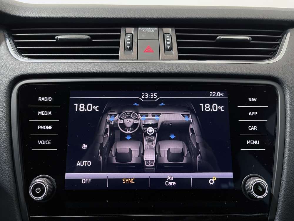 SKODA 