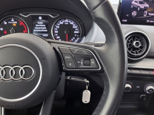 AUDI 