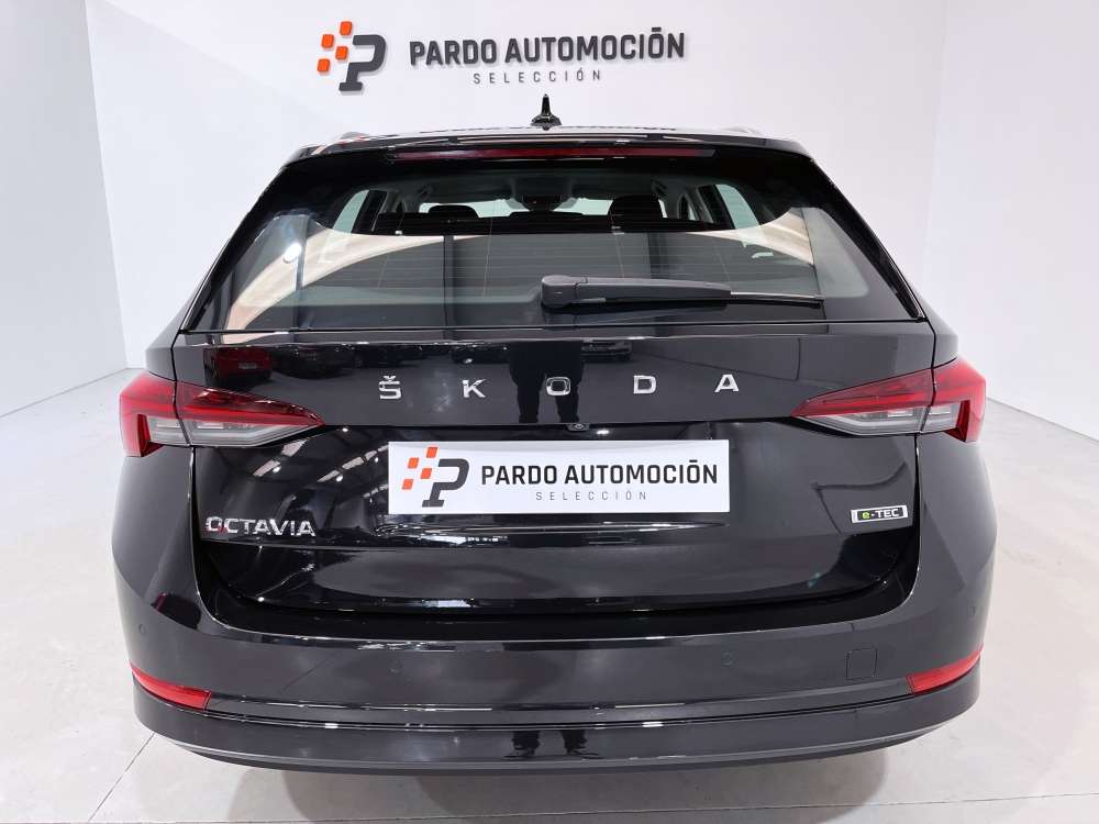 SKODA 