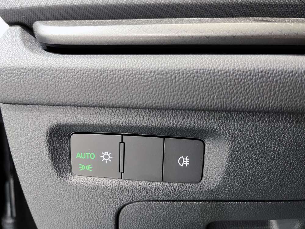 SKODA 
