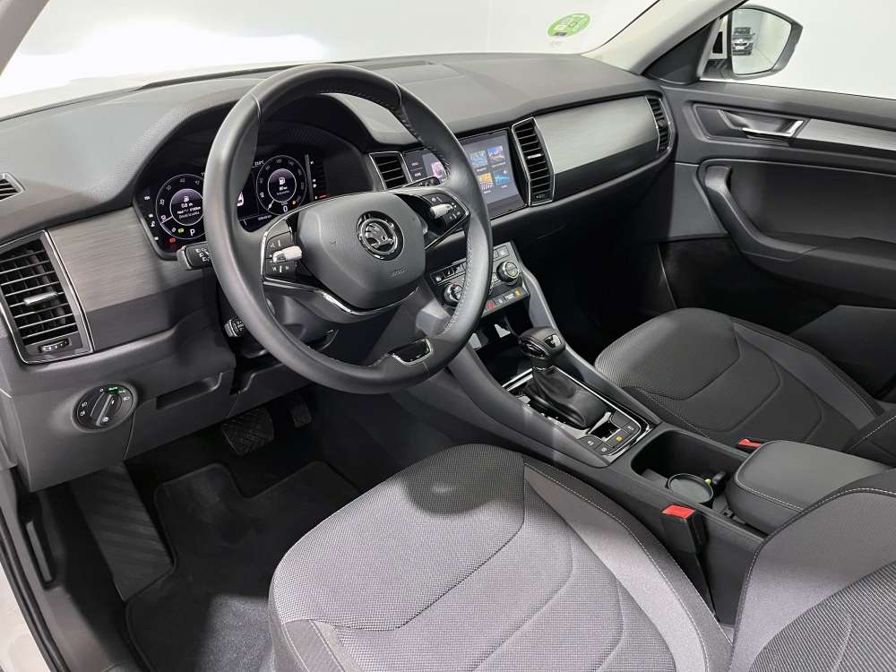 SKODA 