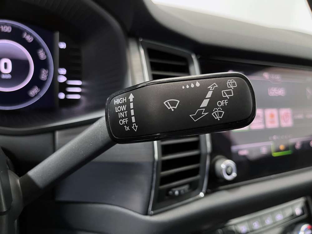 SKODA 