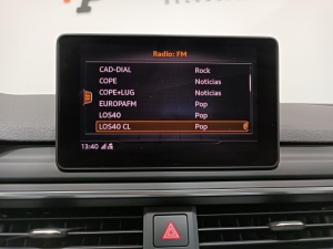 AUDI 