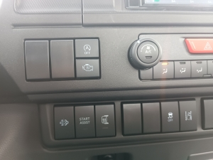 ISUZU 