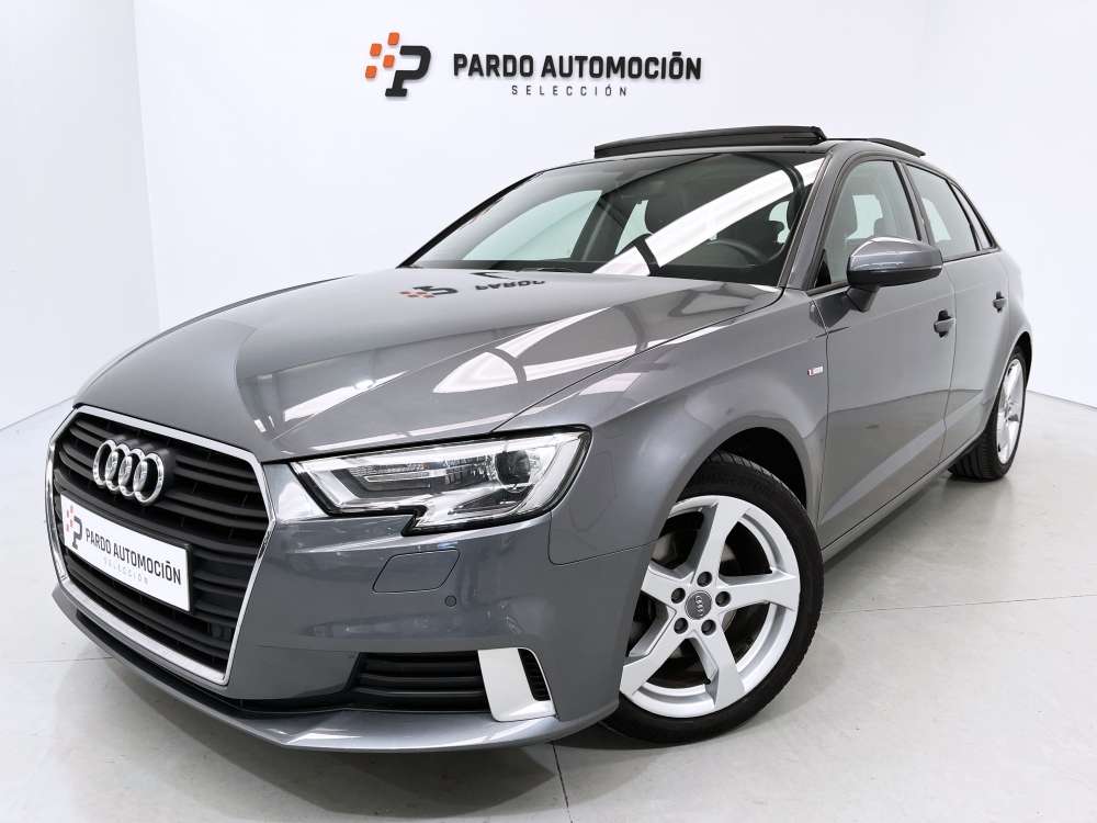 AUDI 