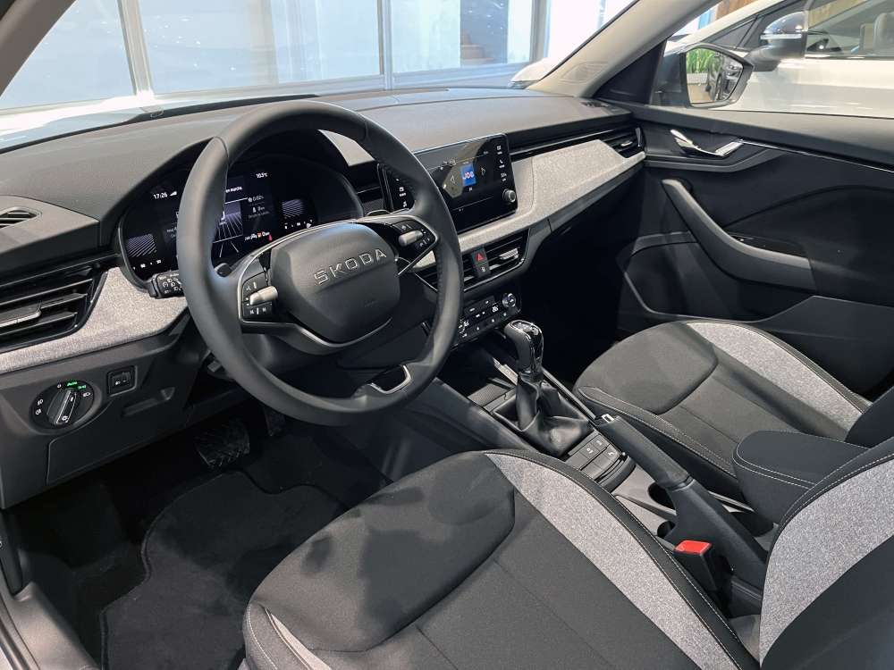 SKODA 