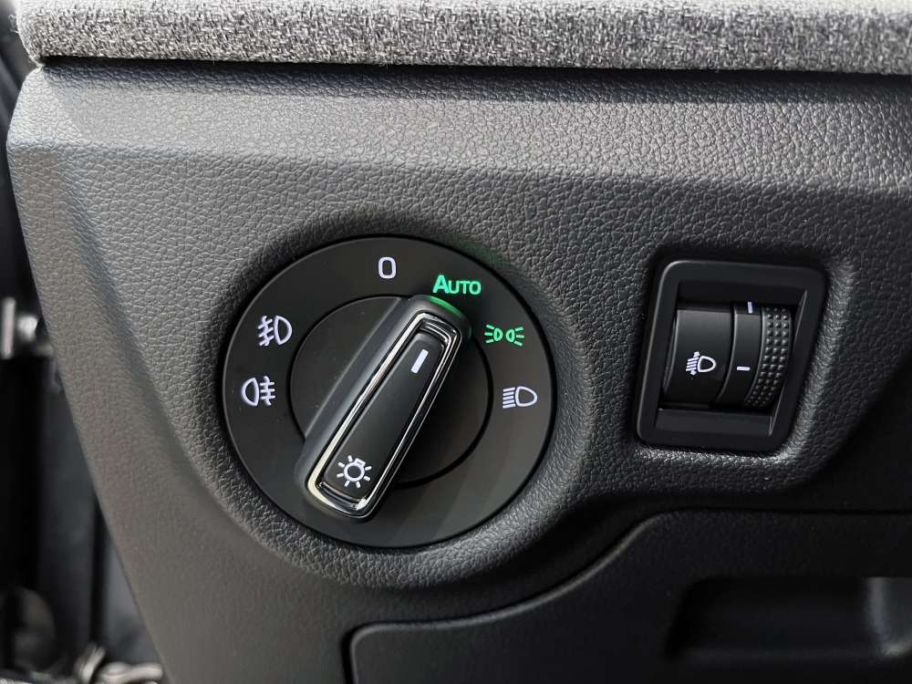 SKODA 