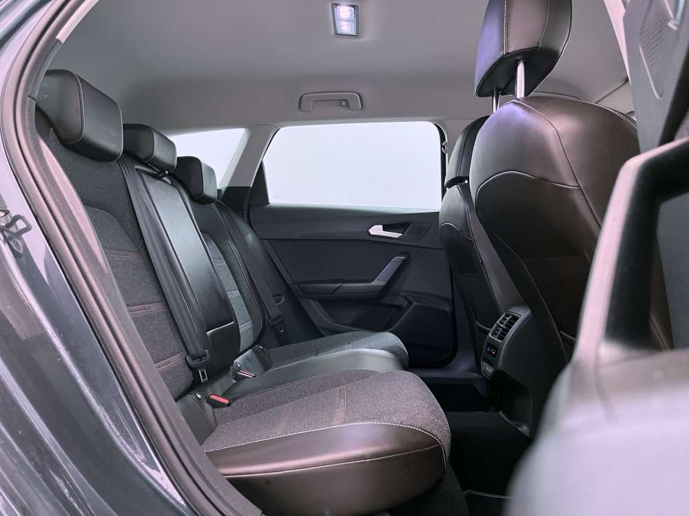 SEAT 