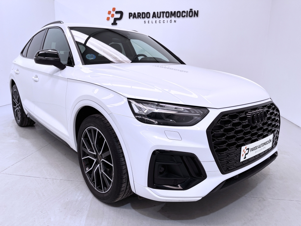 AUDI 