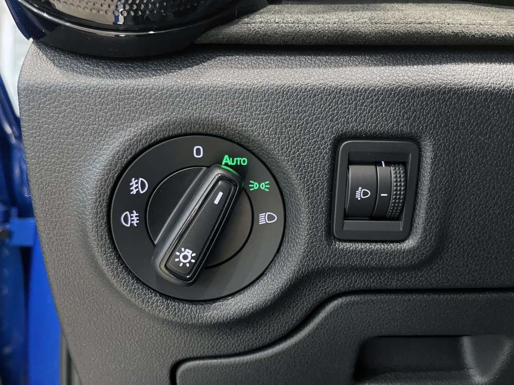 SKODA 