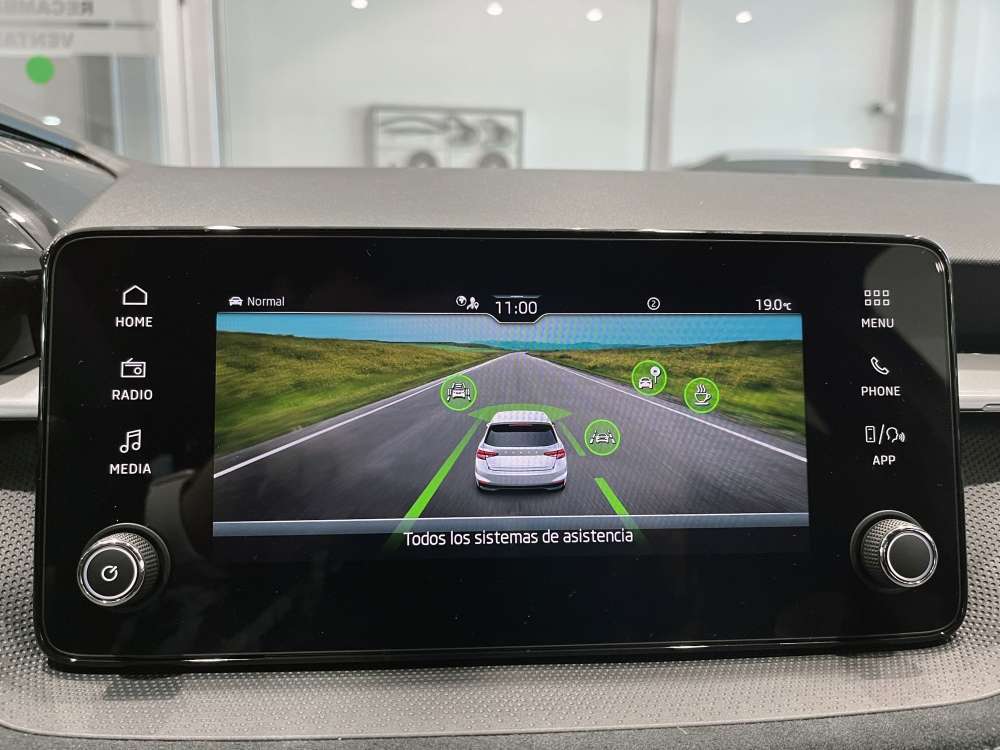 SKODA 
