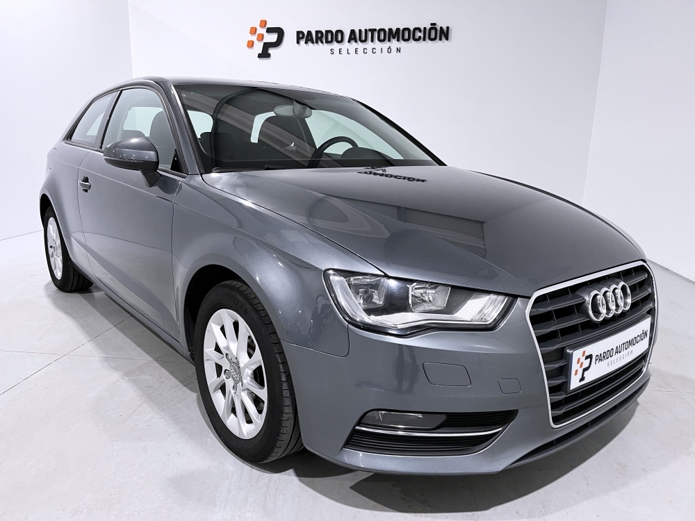AUDI 