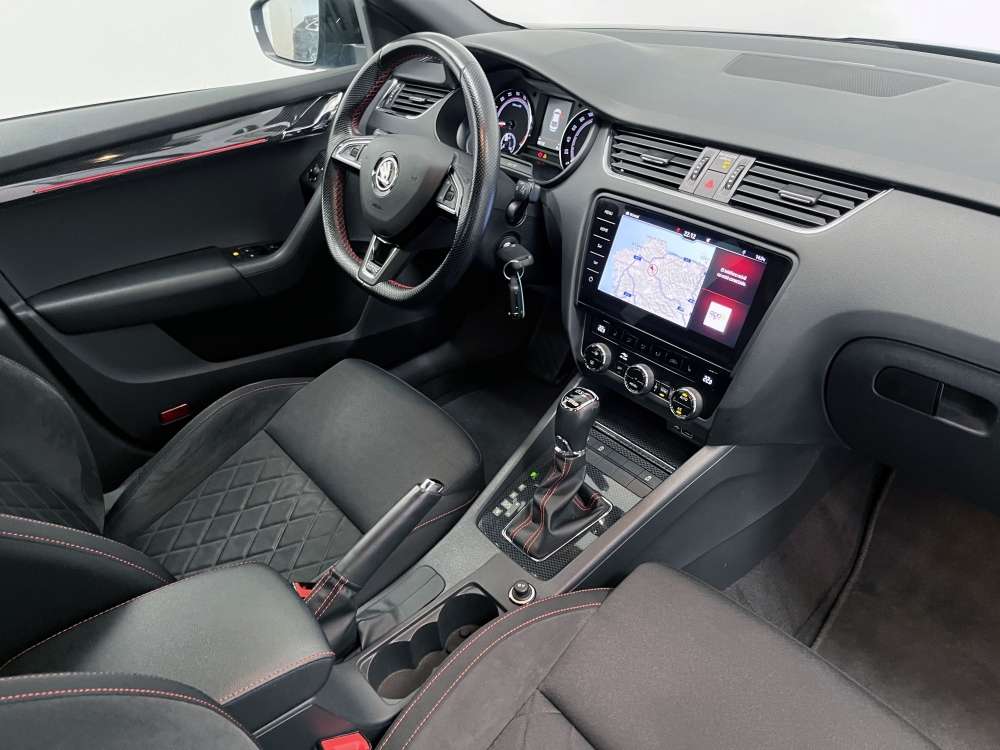 SKODA 