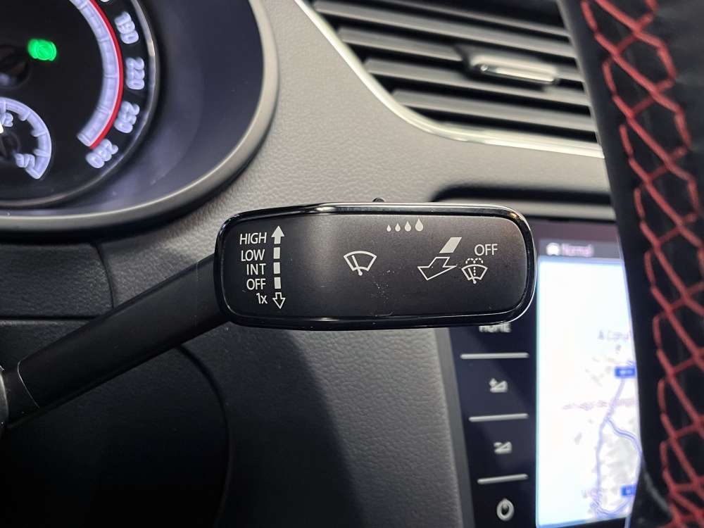 SKODA 