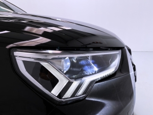 AUDI 