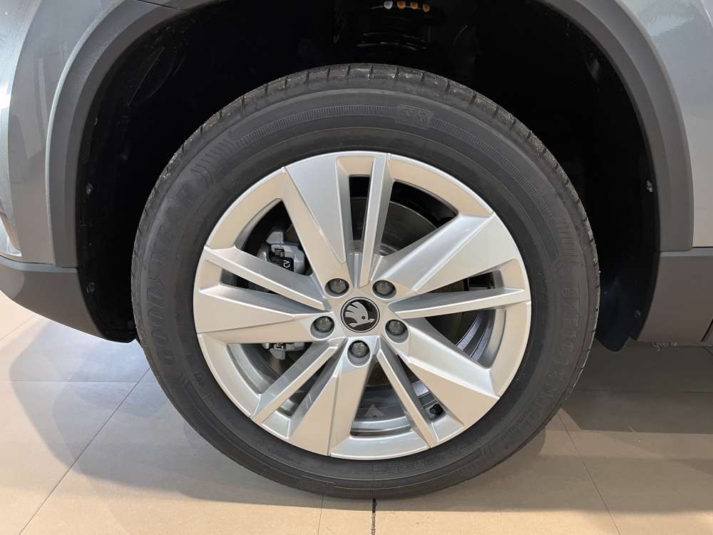 SKODA 