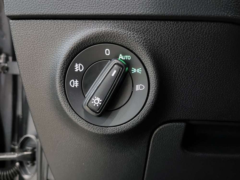 SKODA 